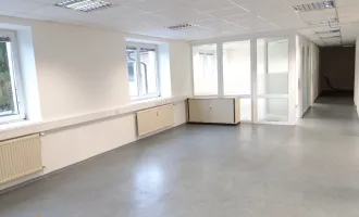 Salzburg Stadt - modernisiertes Büro am Salzachkai mieten