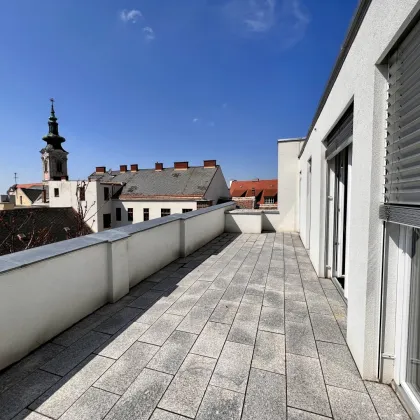 Herrliches Dachgeschoss mit Dachterrasse und Ausblick! Unbefristete Mietordination mit Kundenparkplätzen und freie planbare Raumgestaltung! - Bild 2