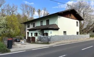 Großzügiges Ein- / Zweifamilienhaus mit Keller und vielen Extras in Niederthalheim!