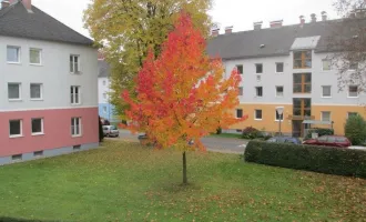 Großzügiges und idyllisches 3-Zimmer-Wohnvergnügen mit Balkon ins Grüne! Genießen Sie die Annehmlichkeiten der Stadt in perfekter Ruhelage!