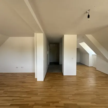 Naturnahes Wohnen auf dem Land mit dennoch guter Infrastruktur! Moderne 2-Zimmer Wohnung mit Parkplatz in Ampflwang! - Bild 3