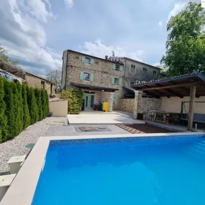 Komplett revitalisiertes Steinhaus mit Pool und separater Einliegerwohnung in malerischer Landschaft - Bild 3