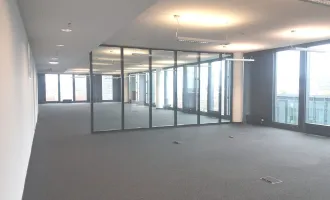 RIVERGATE - Moderne Bürofläche im attraktiven Open-Space-Stil und tollem Blick!