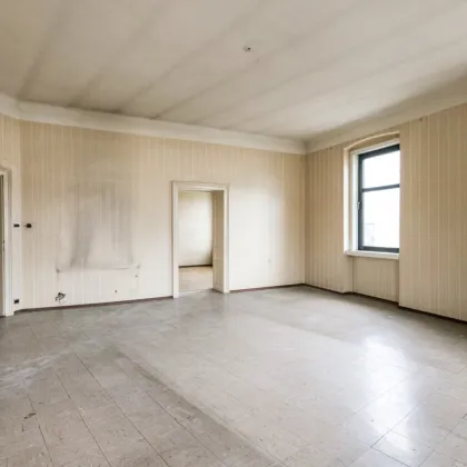 Altbau-Wohnungspaket | Sanierungsbedürftig | 2 Wohnungen | insg. ca. 129 m² WNF - Bild 3