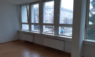 MARKT AM BINDERMICHL: 61 m² (ERWEITERBAR AUF BIS ZU 255,40 m²) mit garantiert bestem Preis-/Leistungsverhältnis - flexibel in Aufteilung u. Gestaltung - Fitnessstudio /Büro-/Ordinationsfläche im frequentierten Nahversorgungszentrum!