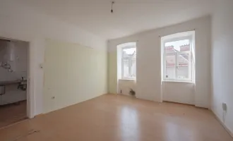 ++NEU++ sanierungsbedürftige 2-Zimmer Altbau-Wohnung in toller Lage!