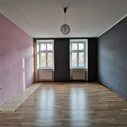 ++NEU++ Sanierungsbedürftige 3-Zimmer Altbau-Wohnung, viel Potenzial! - Bild 2