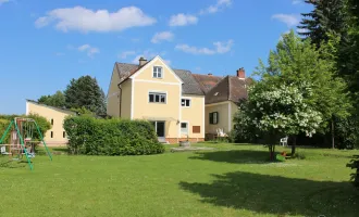 Güssing: Wohnhaus mit Blick auf die Burg und schönem Garten - tolle Infrastruktur!