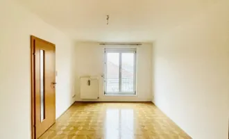 Schöne ruhige 3-Zimmer-Wohnung mit Balkon / Am Tabor