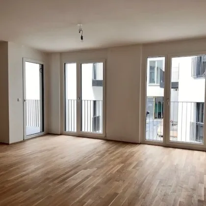 Moderne Erstbezug-Wohnung mit Balkon in zentraler Lage  (top 6 /B) - Bild 3