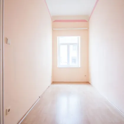 TOP LAGE | Altbau-Wohnung mit großem Potential | gute Anbindung & Infrastruktur - Bild 3