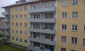 gemütliche und unbefristete 2-Zimmer-Wohnung mit Balkon!