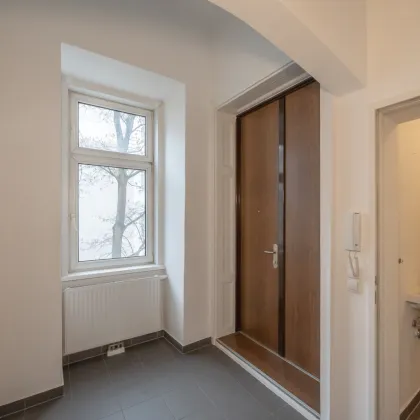 ++NEU++ Nette 3-Zimmer Altbau-Wohnung mit Einbauküche in toller Lage! - Bild 2