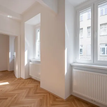 ++NEU++ TOP-sanierter 3-Zimmer Altbau-ERSTBEZUG-Blick ins Grüne-komplett hofseitig! - Bild 2