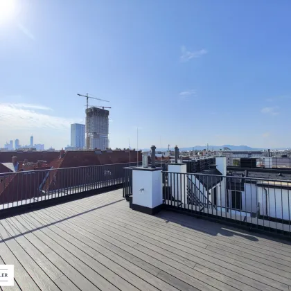 Modernes Wohnen im Altbau: Exklusiver Dachgeschossausbau mit Dachterrasse und Skyline-View! - Bild 2