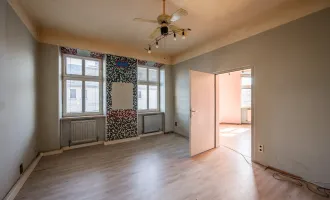 ++NEU++ Sanierungsbedürftige 2 Zimmer Altbauwohnung mit viel Potenzial.