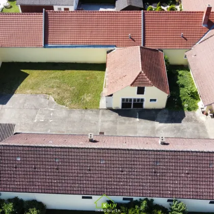 charmanter Vierkanthof - Bungalow mit 2 Wohneinheiten und Nebengebäuden - Bild 2