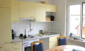 Ruhige kleine Wohnung, 1 Zimmer, Allgemeingarten, Parkplatz, nähe Straßgangerstraße in der Süd-Ost-Siedler-Straße