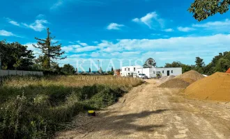 Traumgrundstück: Eigenheim in 2463 Gallbrunn im Bezirk Bruck a. d. Leitha, ohne Bauzwang!