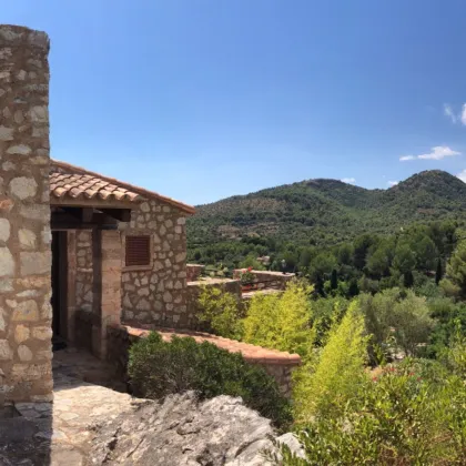 Naturstein-Finca mit herrlichem Panorama-Meerblick in Son Servera, Mallorca - Bild 3