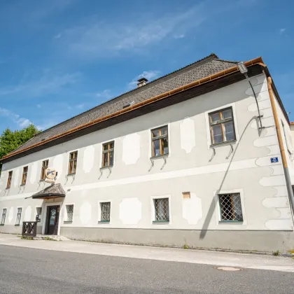 Historischer Vierkanthof mit einem Gastrolokal, Apartments, Mietwohnungen und großem Entwicklungspotential - Bild 3