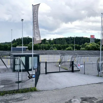 Autoabstellplätze für bis zu 300 Autos mit Hagelnetz, Büro- Container, Toilette, ca. 300 Meter v. Autobahnauffahrt, Gleisdorf bei Graz - Bild 3