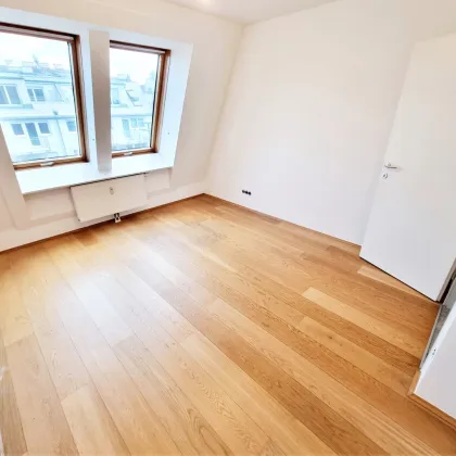 NEU - Perfekte 4 Zimmer-Wohnung! Traumwohnung mit Terrasse und Loggia in einer Traumanlage mit viel Grün! Garagenplatz inbegriffen + Perfekte Aufteilung + Fairer Preis + Tolle Infrastruktur! - Bild 3