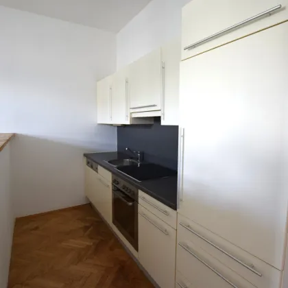 TOP ANLEGERWOHNUNG IN GRAZER BESTLAGE! Sorgenfrei anlegen: Moderne & vermietete 47 m² Stadtwohnung inkl. Balkon mit Ausblick! - Bild 3