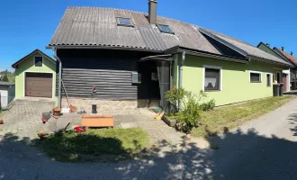 Kleines Einfamilienhaus mit wunderschönem Grünblick zum Golfplatz Haugschlag