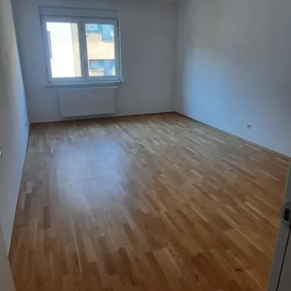 Erstbezug | Top sanierte 3 Zimmer Wohnung in sehr guter Lage! - Bild 3