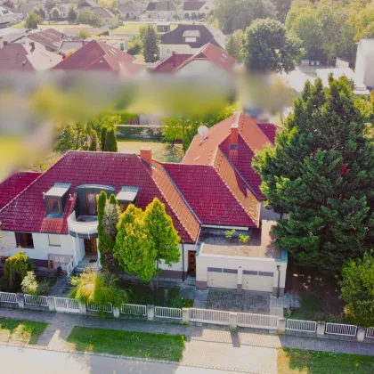 Exklusive Villa in Pama – Ehemaliges Doktorhaus mit Vielfältigen Nutzungsmöglichkeiten - Bild 3