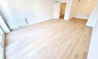 Neuer Preis! Absolute Ruhelage und viel Grün! Frisch sanierte Kleinwohnung mit hofseitigem Balkon! Blick ins Grüne + Tolle Infrastruktur + Garagenplatz im Haus! Jetzt zugreifen!