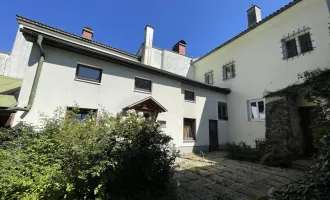 Wohnhaus mit Garten, Garage, Doppel-Carport, Einliegerwohnung, "STEFFI-FORSTNER-HAUS"