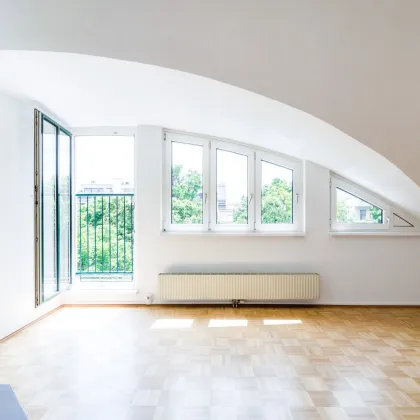 Traumhafte Dachgeschoßwohnung mit Weitblick über Wien und großem Garten - Bild 2