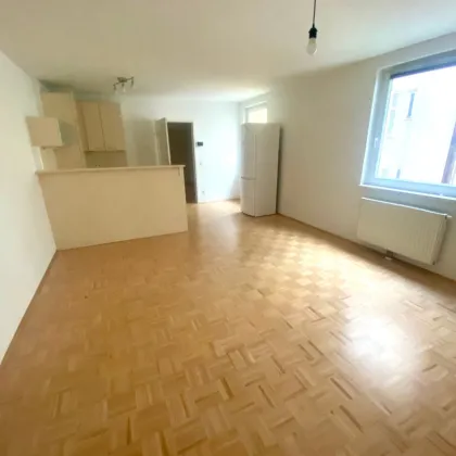 Charmante, ruhige 2 Zimmer Wohnung direkt  in der Liechtensteinstraße - Bild 2