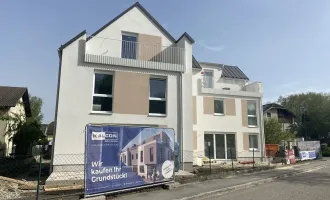 PROVISIONSFREI | Geräumige 204m² Doppelhaushälfte | Grünruhelage | 6 Zimmer | Ziegelmassiv-Bauweise | Eigengärten | Terrassen | Schlüsselfertig | Luftwärmepumpe | KFZ-Stellplätze + Lademöglichkeit E-Autos