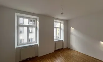 NEU! Exklusiv Wohnen in bester Lage! Helle + perfekt aufgeteilte 2-Zimmer-Wohnung! Top sanierter Stilaltbau!