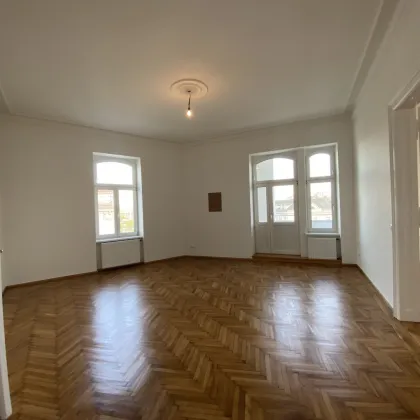 WG-GEEIGNETE 4,5 ZIMMER-WOHNUNG AM AUGARTEN *ERSTBEZUG NACH SANIERUNG* - Bild 2