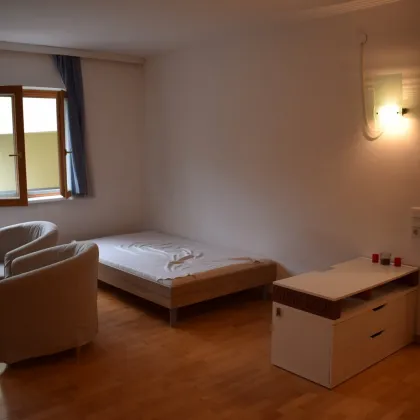 Zauberhafte ruhige 1-Zimmer-Wohnung mit Innenhofausrichtung und toller Infrastruktur - Bild 3