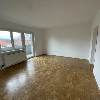 Lichtdurchflutete 3 Zimmerwohnung mit Balkon! - Bild 3