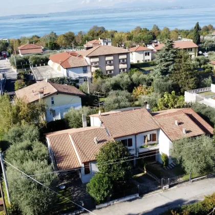 Villa in Lazise mit Private Garten , 700 Mt von Zentrum und See - Bild 2