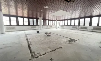 **Zwischennutzung** Gesamtes Gebäude zur  | 2 komplette Etagen | ca. 660m2