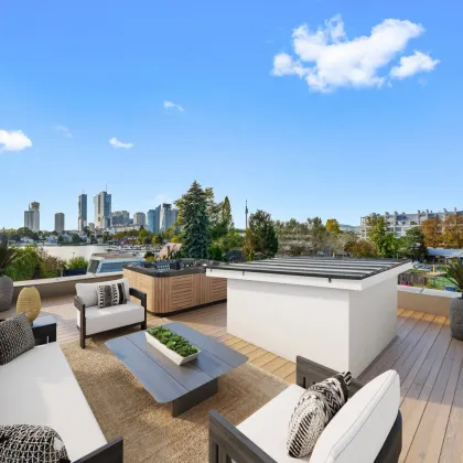 Moderne Erdgeschosswohnung mit großem Garten und Terrasse - Bild 3