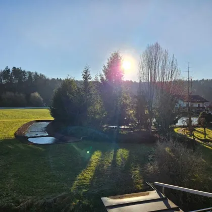 Sonnenlage mit Naturblick, 3ZI+Balkon, Parkplatz in zentraler Ortslage - Bild 2