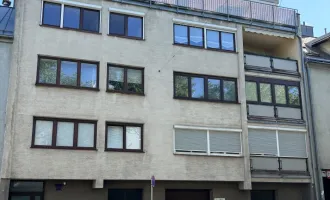 SCHULTZ IMMOBILIEN - Top renovierte 5-Zimmer Wohnung zu kaufen!