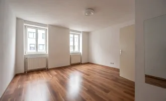 ++AIRBNB++ 3-Zimmer Altbauwohnung mit viel Potenzial