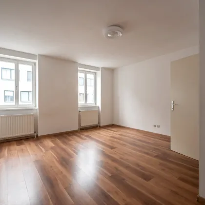 ++AIRBNB++ 3-Zimmer Altbauwohnung - großesUmbau-Potenzial - Bild 2