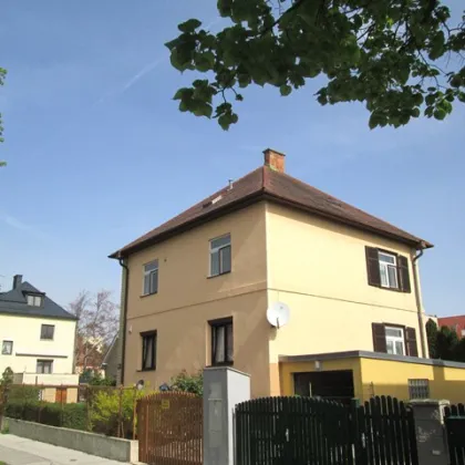 Charmantes Einfamilienhaus in begehrter Lage von Wien - Garten, Garage und vieles mehr! - Bild 2