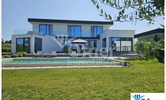 Istrien: Luxus Villa mit Pool, Wellness und unverbaubarem Meerblick