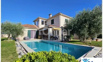 Istrien / Poreč: Exklusive Villa mit Pool